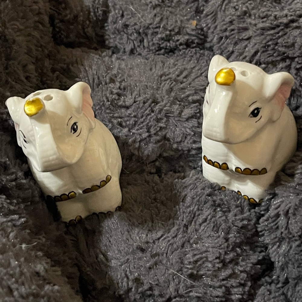 White Elephant Salt and Pepper Shakers